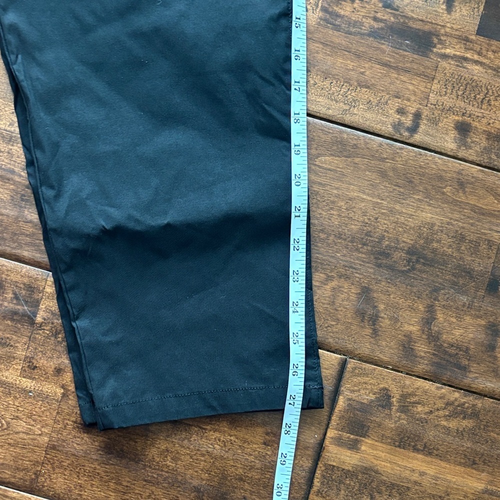 Eddie Bauer Men's Dark Cargo Pants - Picture 5 of 5